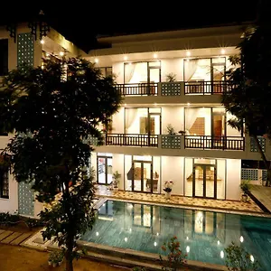 Tropical Garden & Pool Villa Hoi An